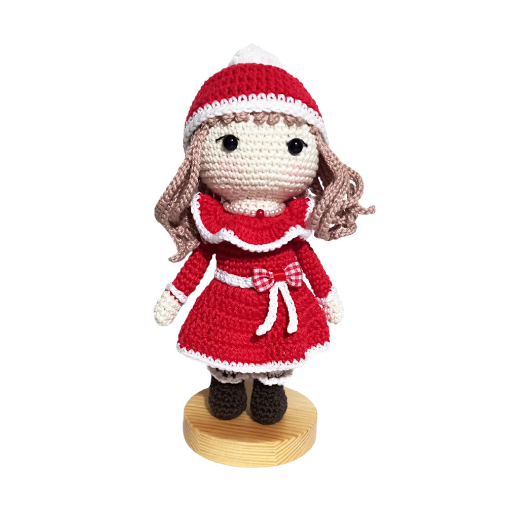 Amigurumi Bambola di Natale con perle ad uncinetto 21 cm