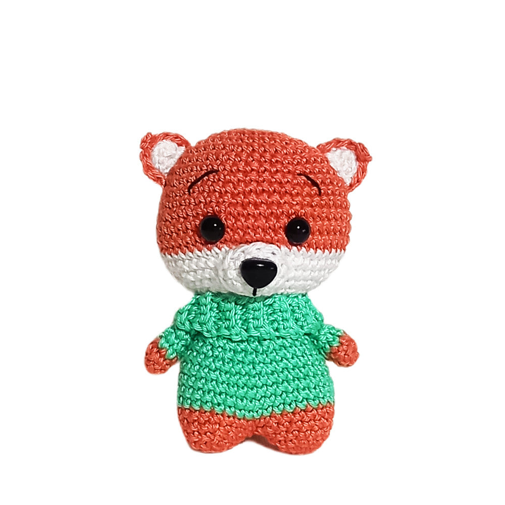 Amigurumi Volpe con maglione verde ad uncinetto 10 cm