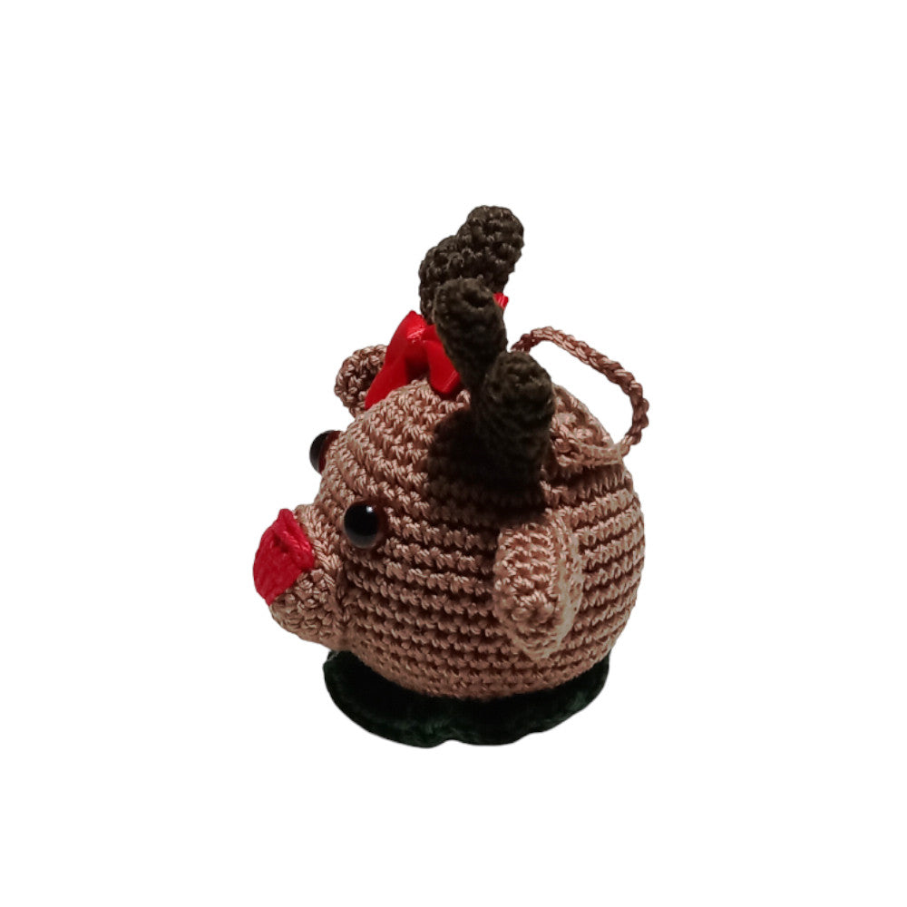 Amigurumi pallina di Natale a forma di renna ad uncinetto 12x11 cm