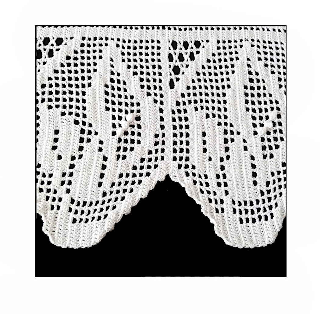 Bordo filet bianco con fiori ad uncinetto 17 cm x 55 cm