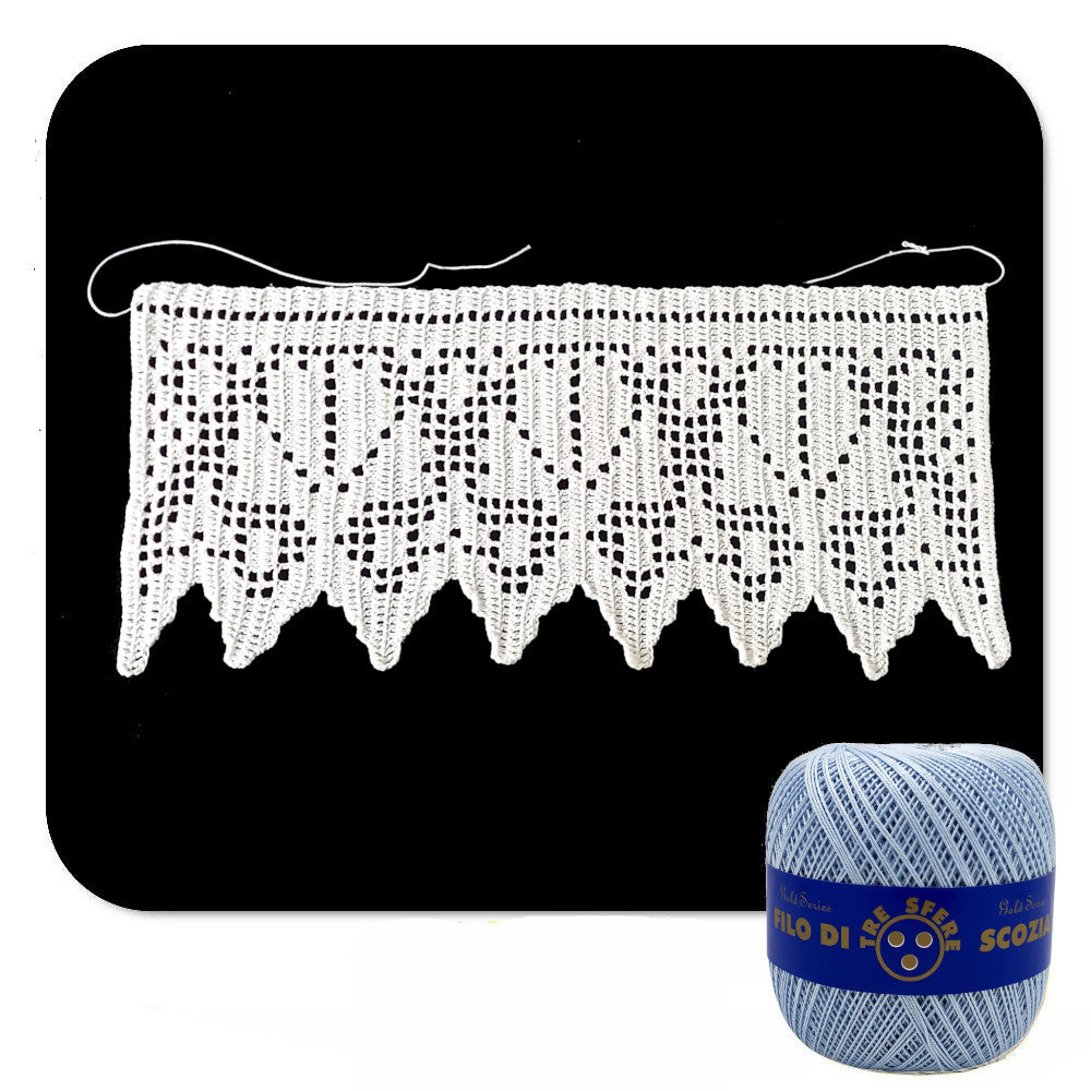 Bordo filet celeste con conchiglie ad uncinetto 13 cm x 50 cm