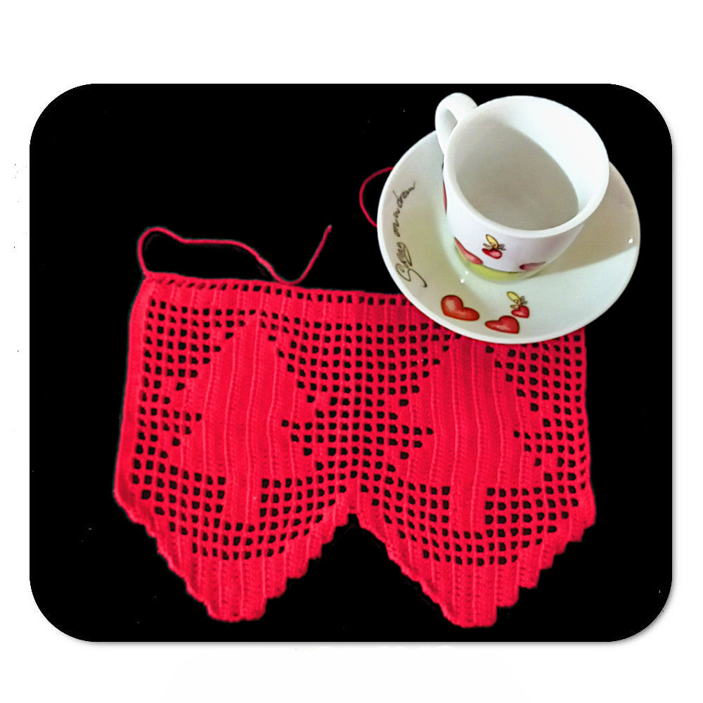 Bordo filet di Natale rosso con alberello ad uncinetto 15 cm x 50 cm