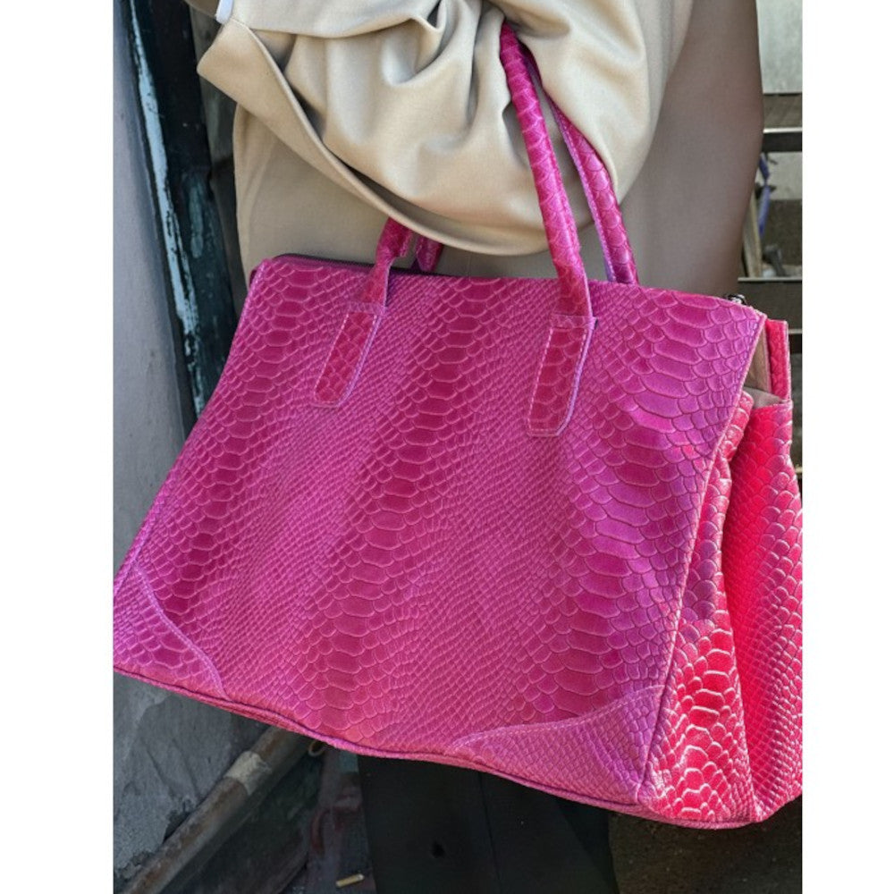 Borsa da donna Fucsia a mano in pelle 40x21x28 cm Serpentina