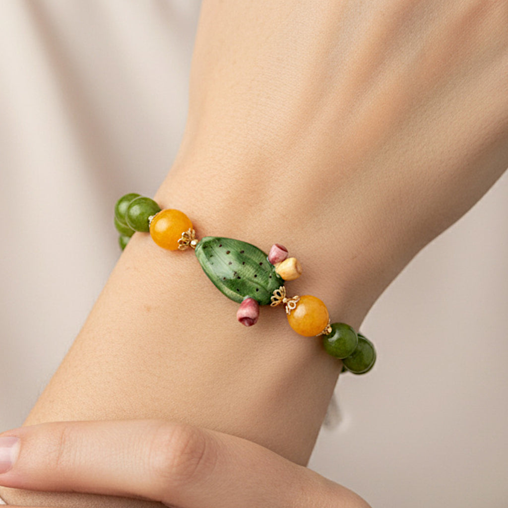 Bracciale Fichidindia in agata verde e pala in ceramica di Caltagirone