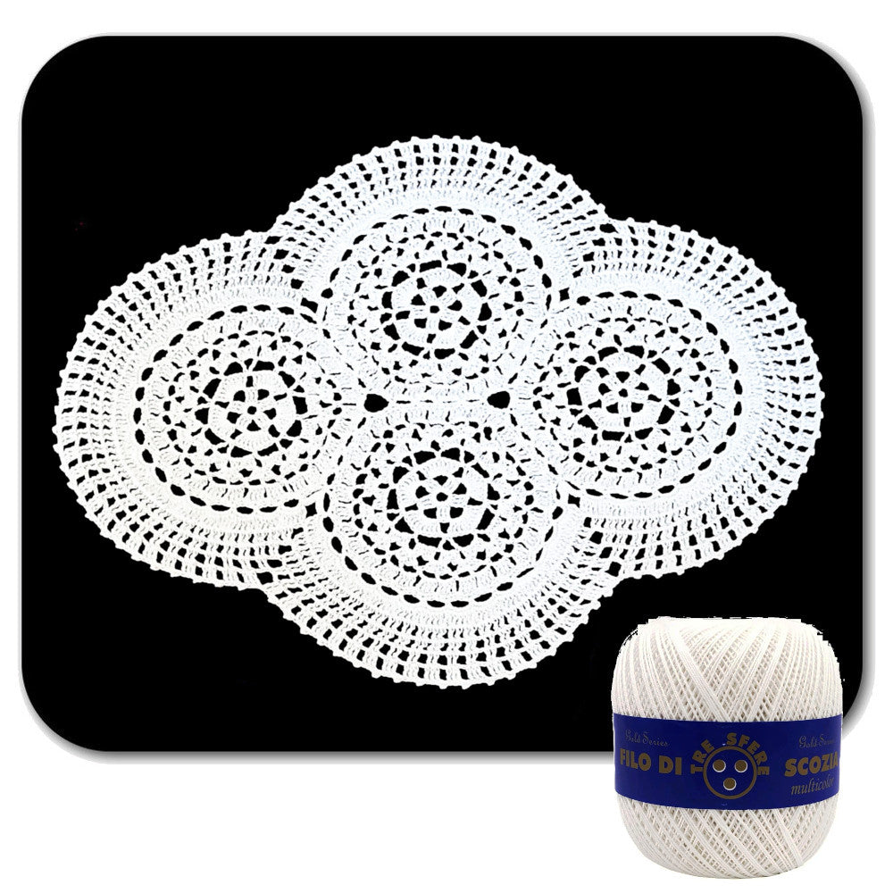 Centrino bianco ovale ad uncinetto in cotone 48x37 cm