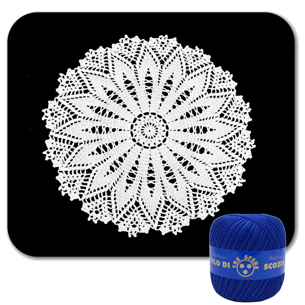 Centrino blu rotondo ad uncinetto in cotone 37 cm