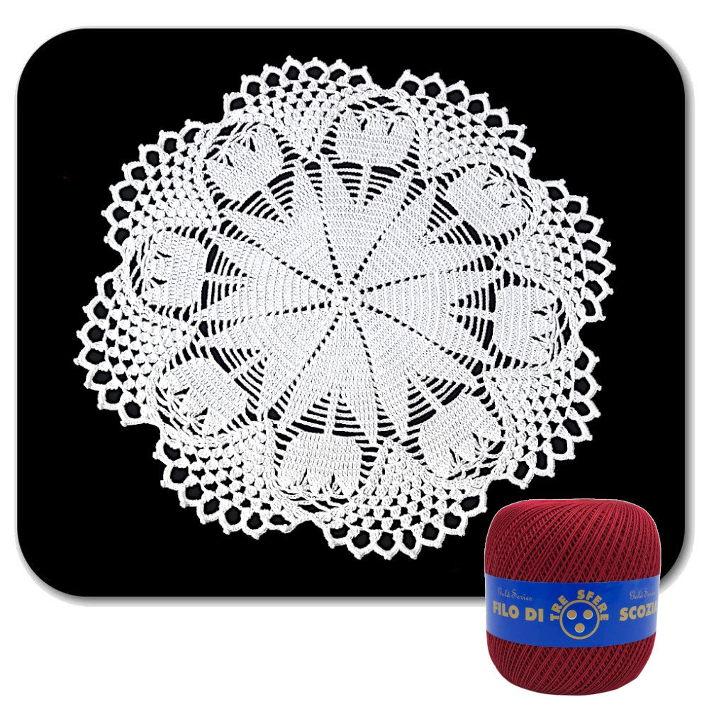 Centrino bordeaux con tulipani ad uncinetto 40 cm