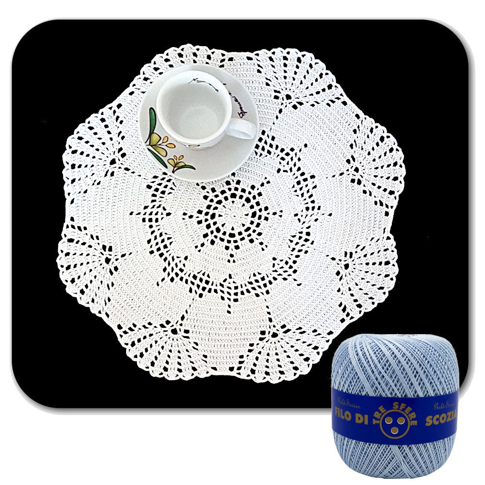 Centrino celeste rotondo con cuori ad uncinetto 34 cm