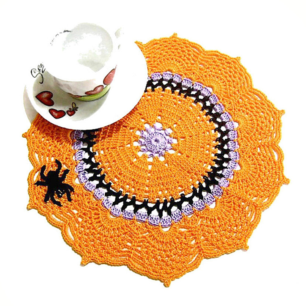 Centrino di Halloween arancione con ragno ad uncinetto 24 cm