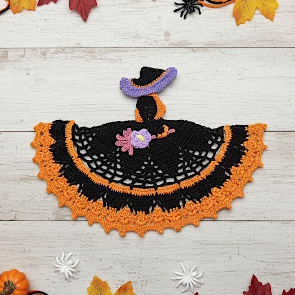 Centrino di Halloween strega nera ad uncinetto 26x20 cm