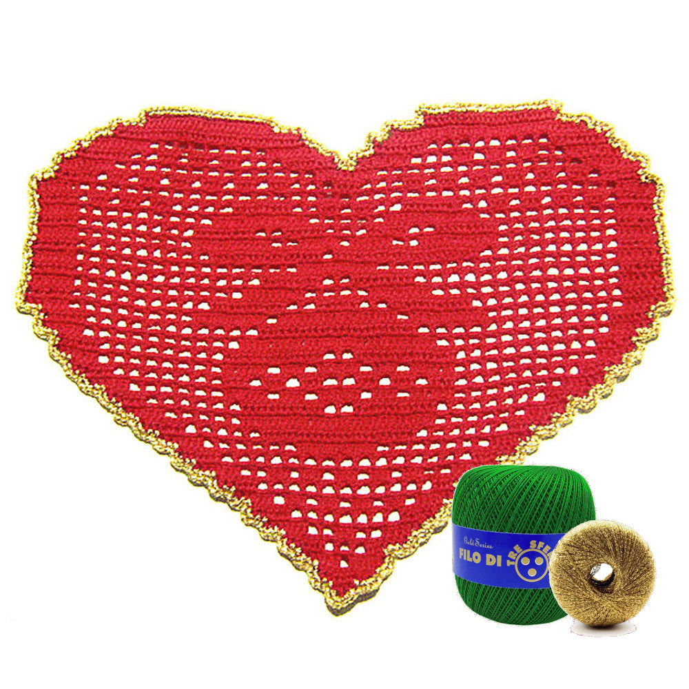 Centrino di Natale verde e oro con pallina ad uncinetto 29x19 cm