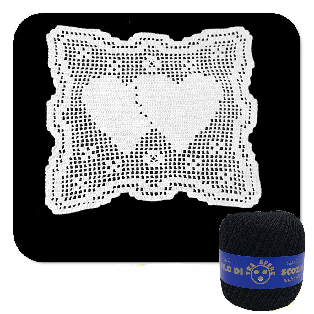 Centrino filet nero con cuori ad uncinetto in cotone 27x23 cm