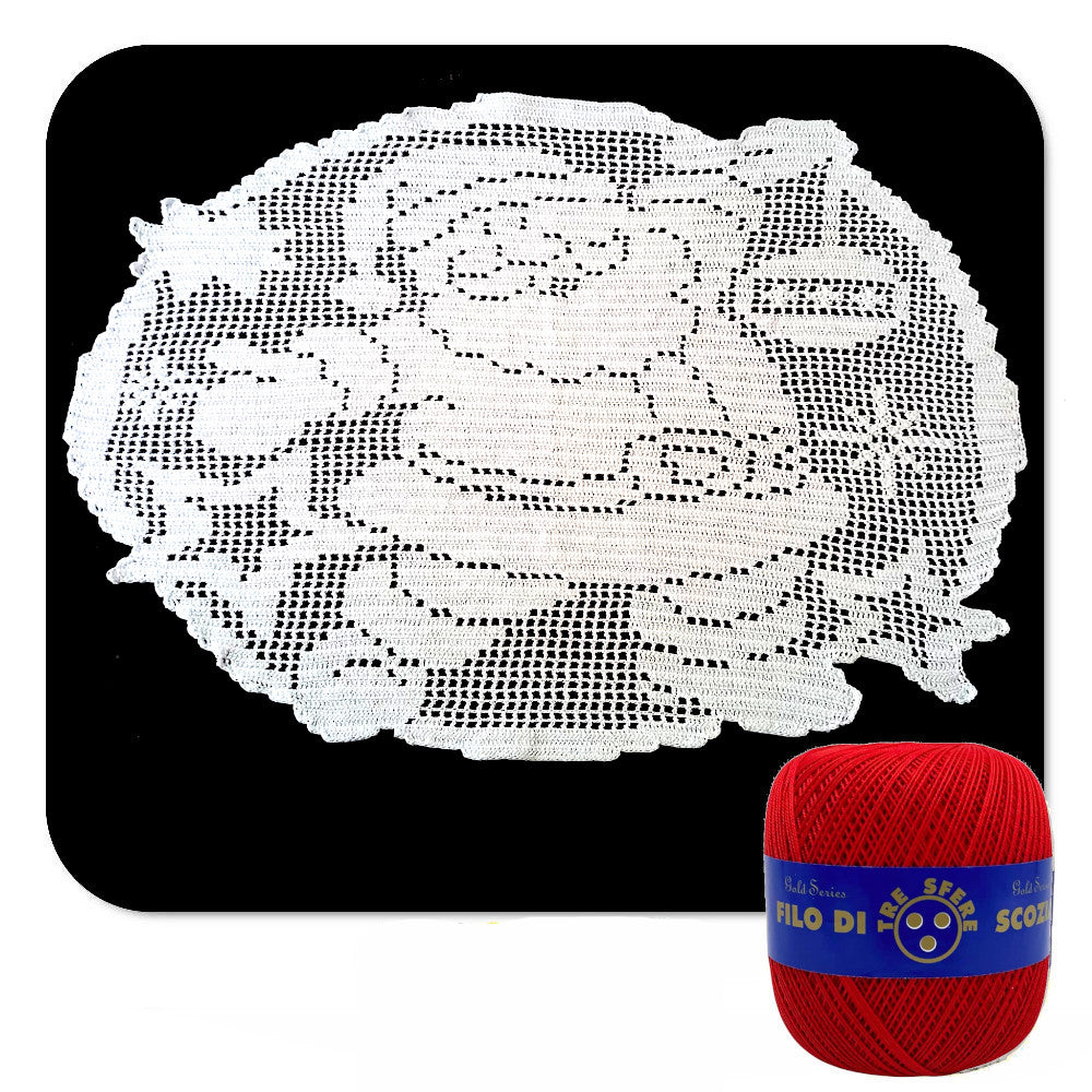 Centrino filet rosso con Babbo Natale ad uncinetto 51x41 cm