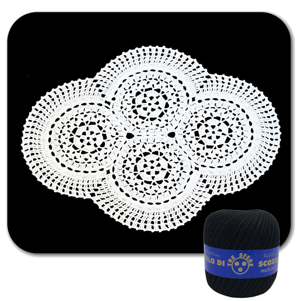 Centrino nero ovale ad uncinetto in cotone 48x37 cm