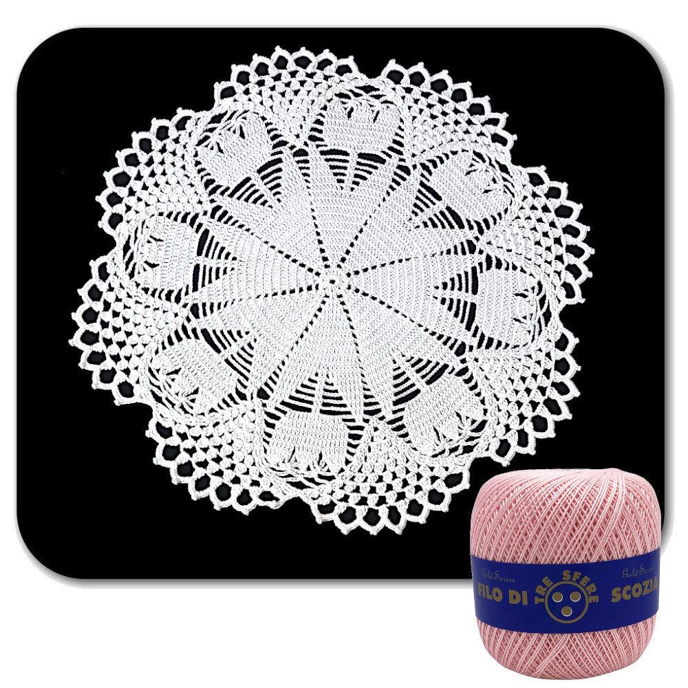 Centrino rosa chiaro con tulipani ad uncinetto 40 cm