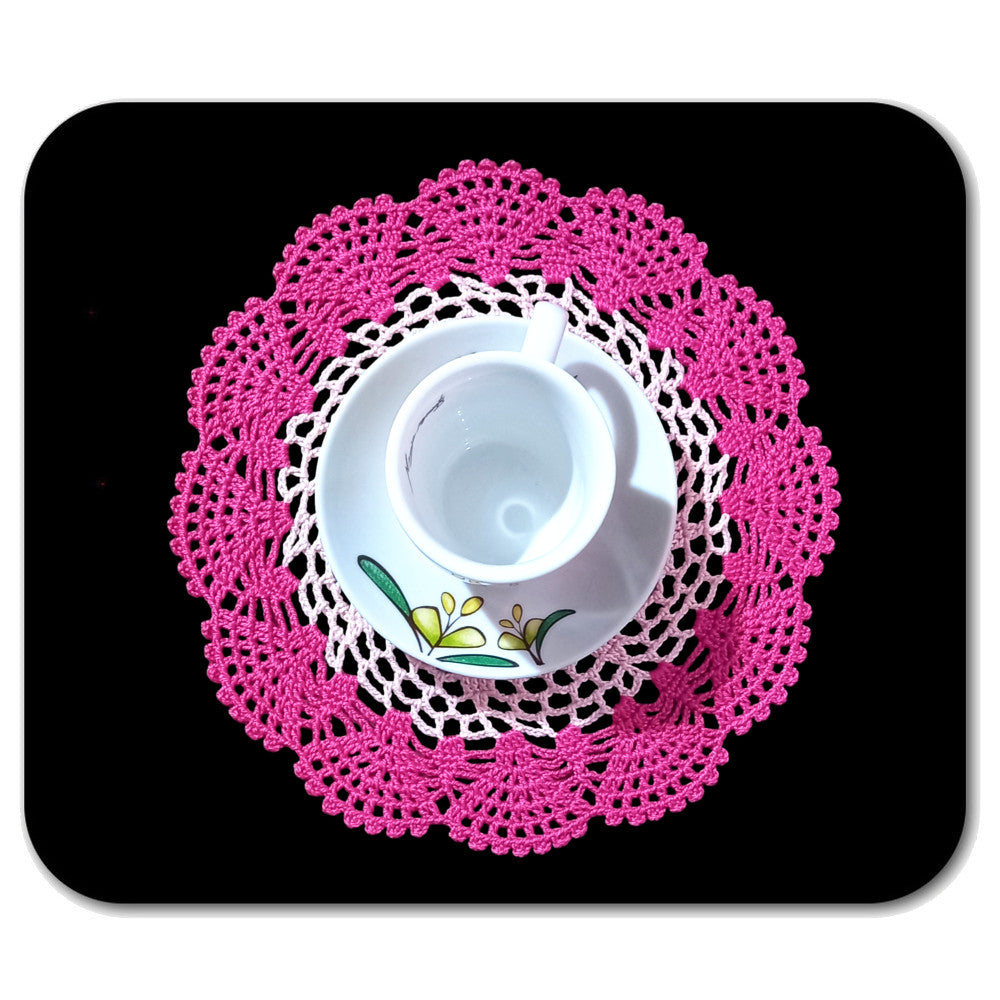 Centrino rosa chiaro e fucsia rotondo ad uncinetto 22 cm