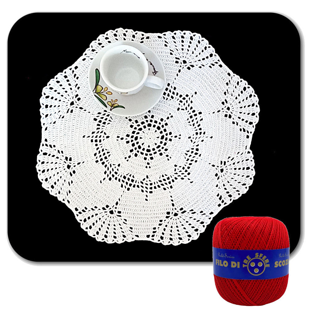 Centrino rosso rotondo con cuori ad uncinetto 34 cm