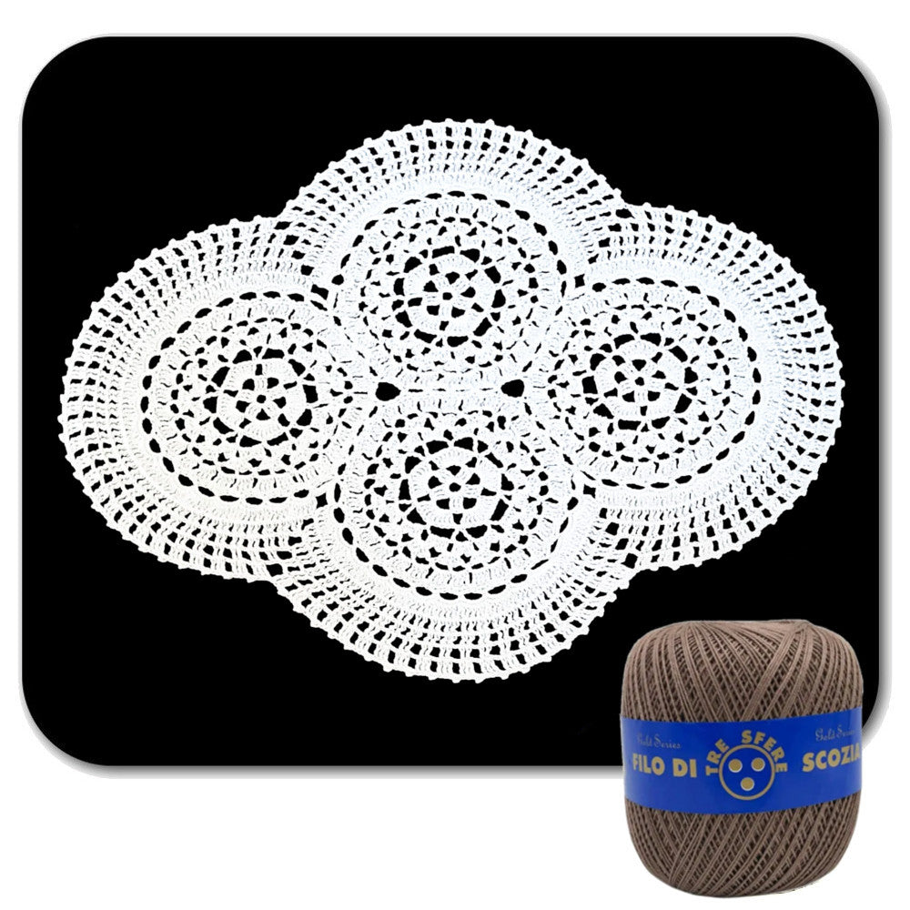 Centrino tortora ovale ad uncinetto in cotone 48x37 cm