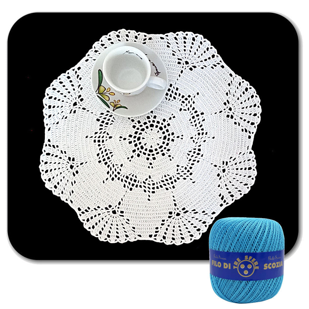 Centrino turchese rotondo con cuori ad uncinetto 34 cm