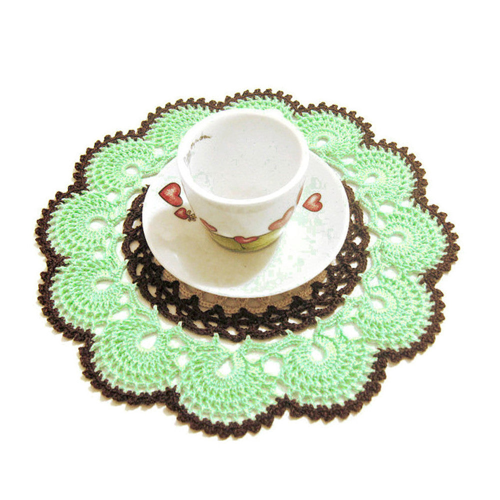 Centrino verde beige e marrone rotondo ad uncinetto 22 cm