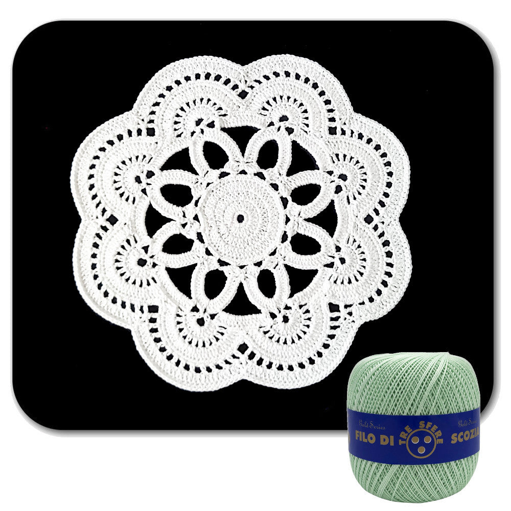 Centrino verde chiaro rotondo ad uncinetto 22 cm