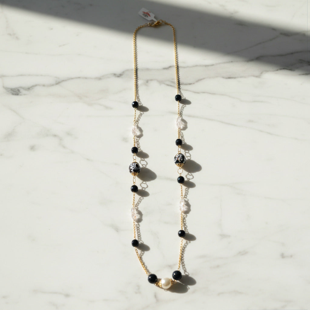 Collana Chanel 19 in agata blu e perle in ceramica di Caltagirone