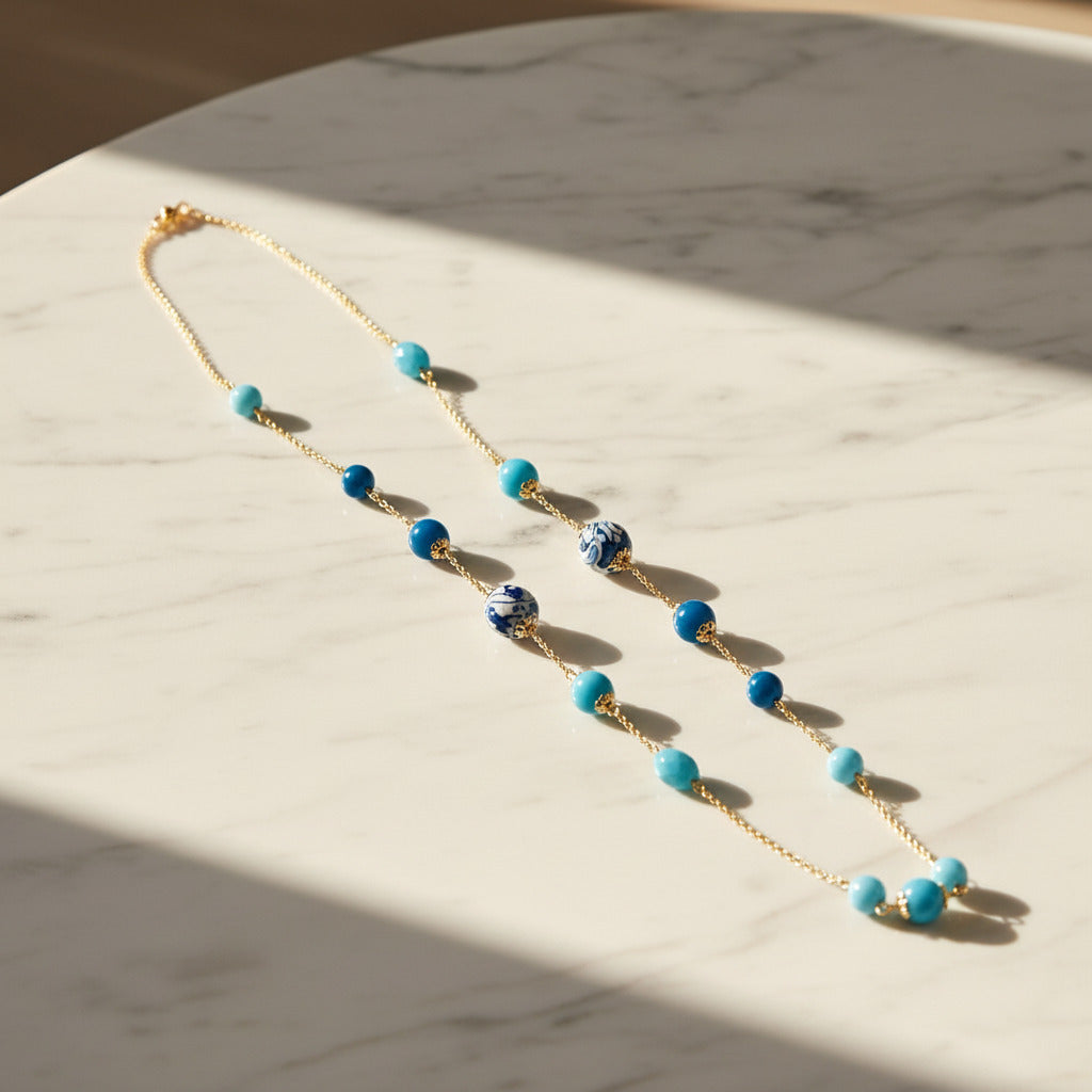 Collana Chanel 2 in angelite, agata blu e perle in ceramica di Caltagirone