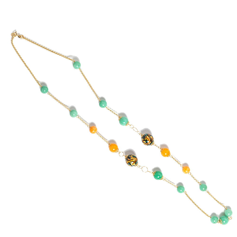 Collana Chanel 4 in agata verde e perle in ceramica di Caltagirone