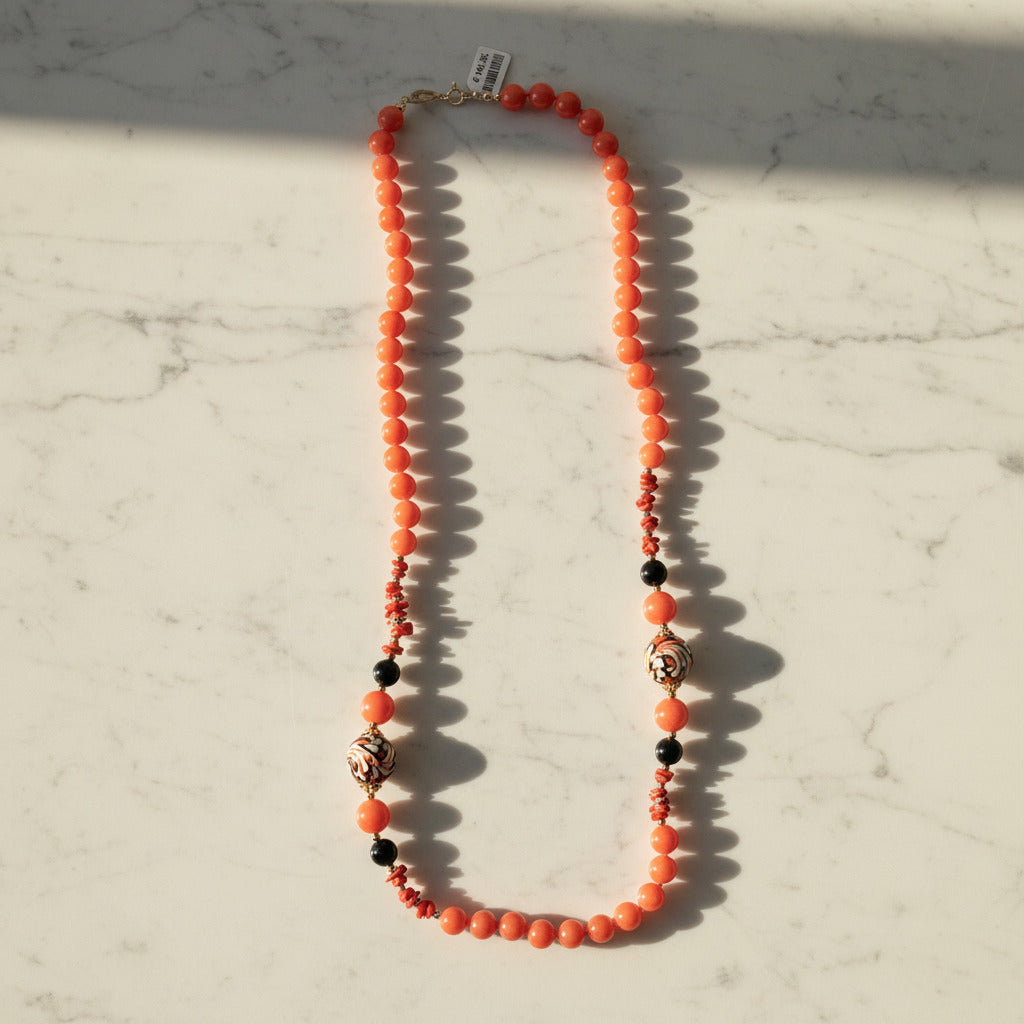 Collana Lampione in agata salmone e perle in ceramica di Caltagirone