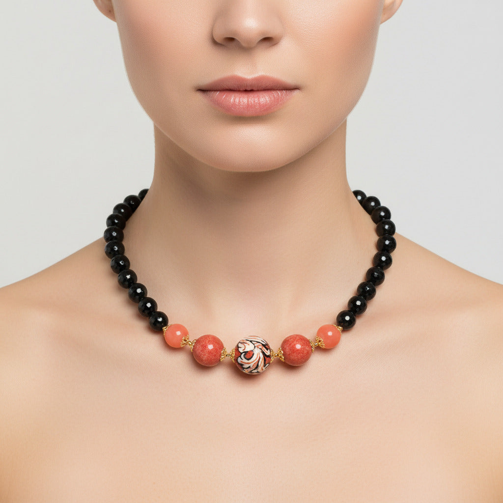 Collana Milo in pietre dure onice e perle in ceramica di Caltagirone