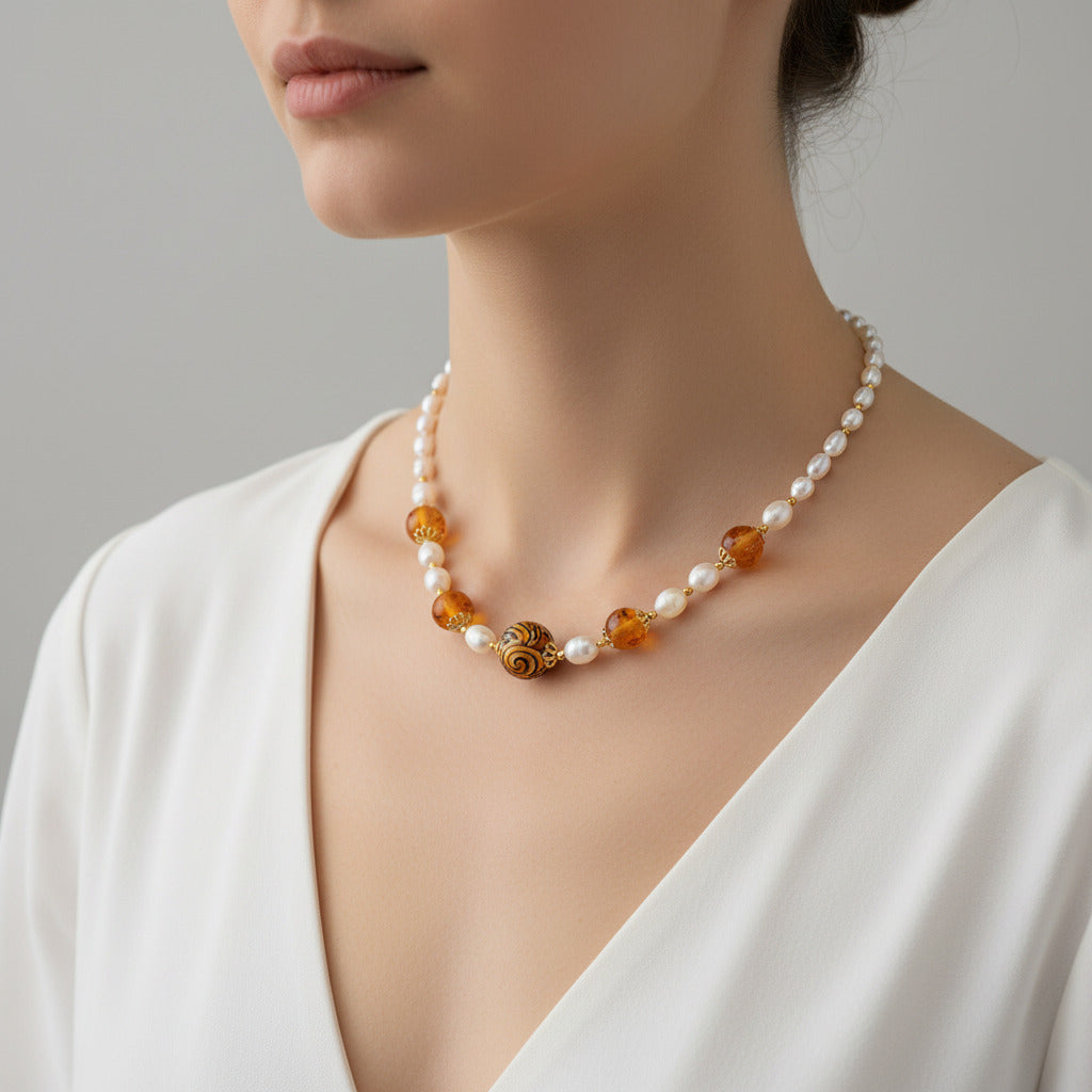 Collana Paternò in perle di fiume e perle in ceramica di Caltagirone