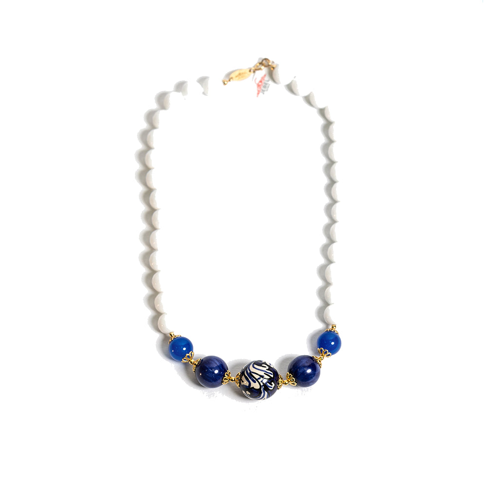 Collana S. Tecla in agata bianca e perle in ceramica di Caltagirone