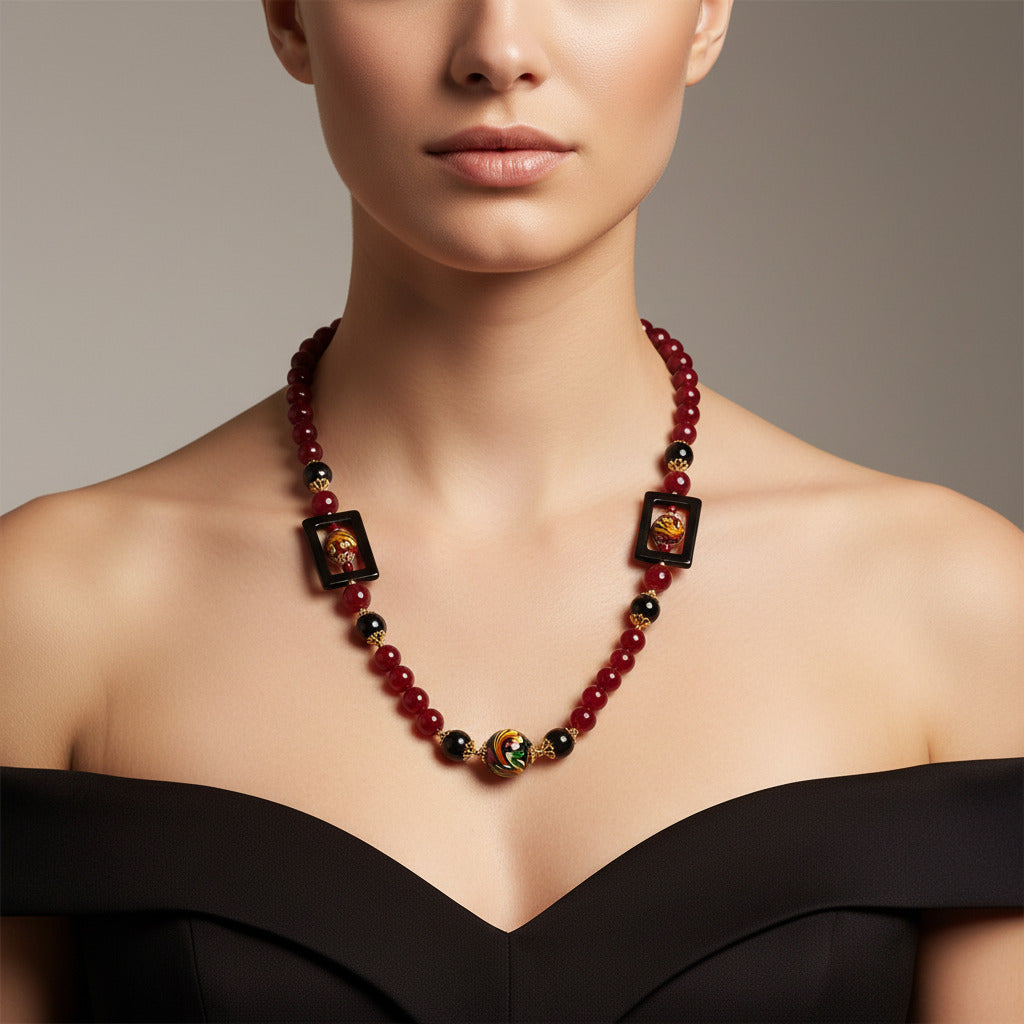 Collana Sciacca Quadro in agata rossa e perle in ceramica di Caltagirone