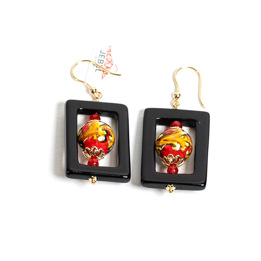 Orecchini Agrigento con agata rossa e perle in ceramica di Caltagirone