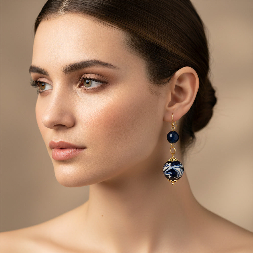 Orecchini Alicudi con pietre dure onice e perle in ceramica di Caltagirone