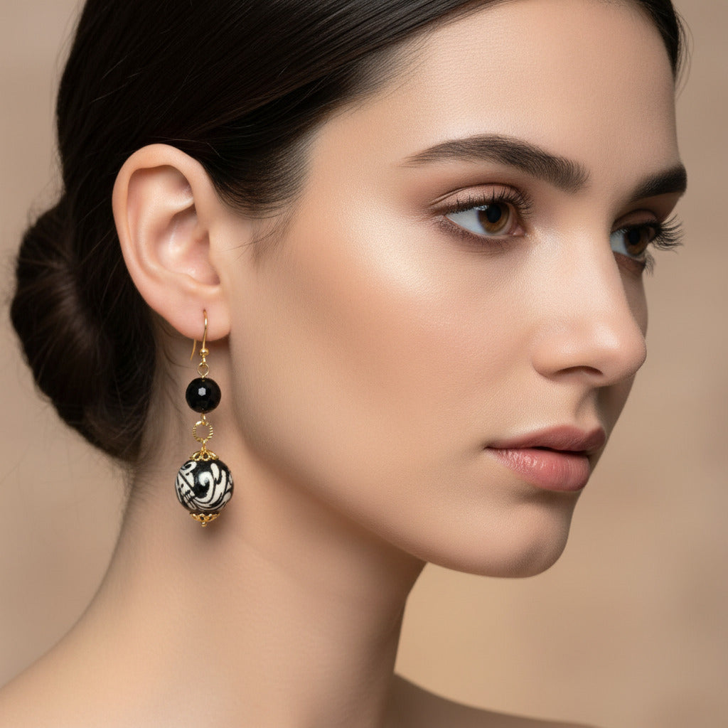 Orecchini Centuripe con pietre dure onice e perle in ceramica di Caltagirone