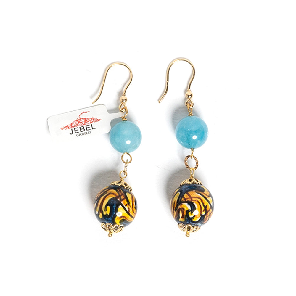 Orecchini Fleri con angelite chiara e perle in ceramica di Caltagirone