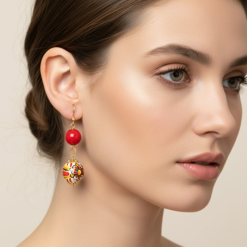 Orecchini Milazzo con agata rossa e perle in ceramica di Caltagirone