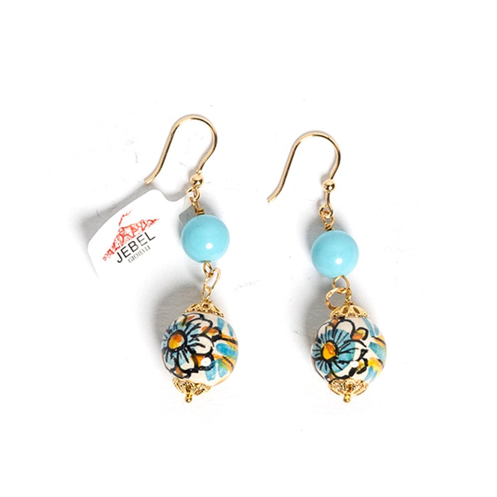 Orecchini Pozzallo in pasta di turchese e perle in ceramica di Caltagirone