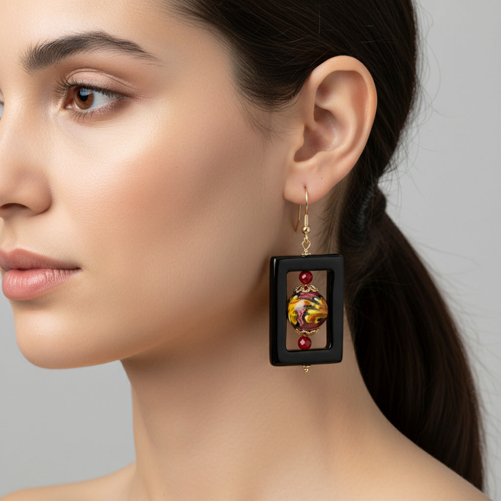 Orecchini Sciacca Quadro in agata rossa e perle in ceramica di Caltagirone