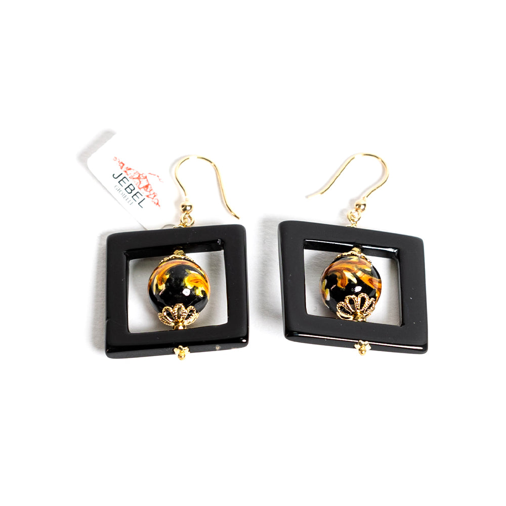 Orecchini Terrasini Quadro con onice e perle in ceramica di Caltagirone