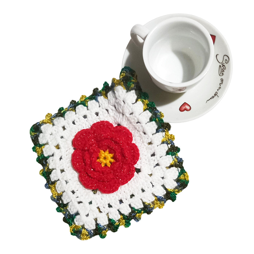 Presina colorata con fiore rosso ad uncinetto 18x19 cm