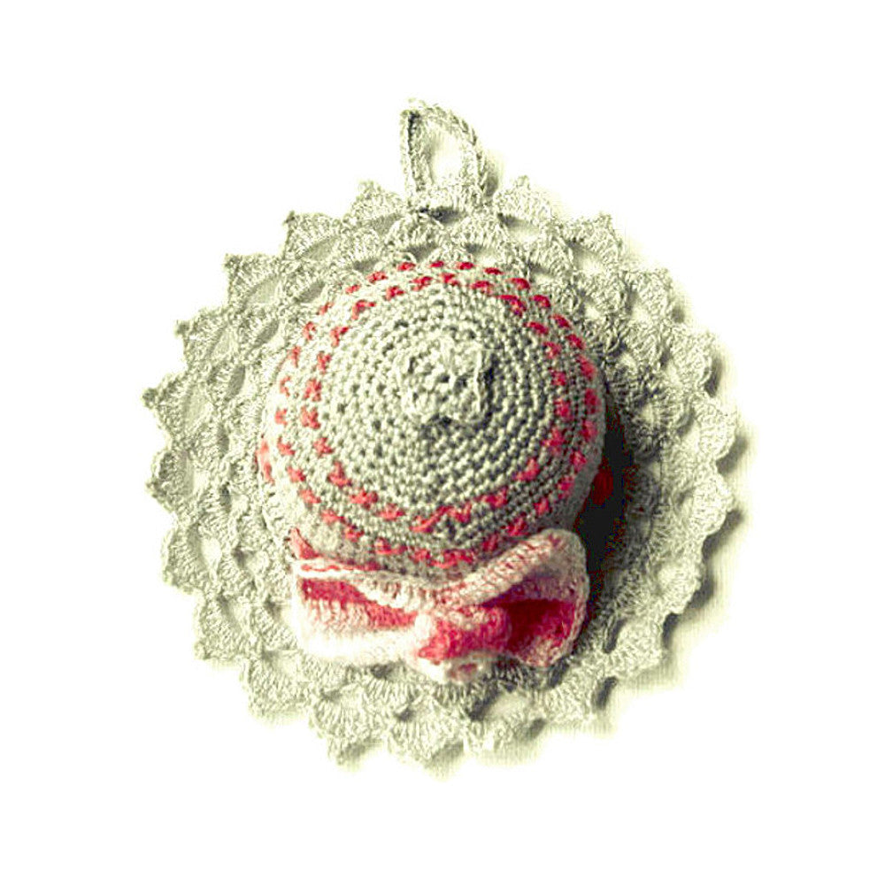 Puntaspilli cappellino grigio con fiocco rosa ad uncinetto 11 cm